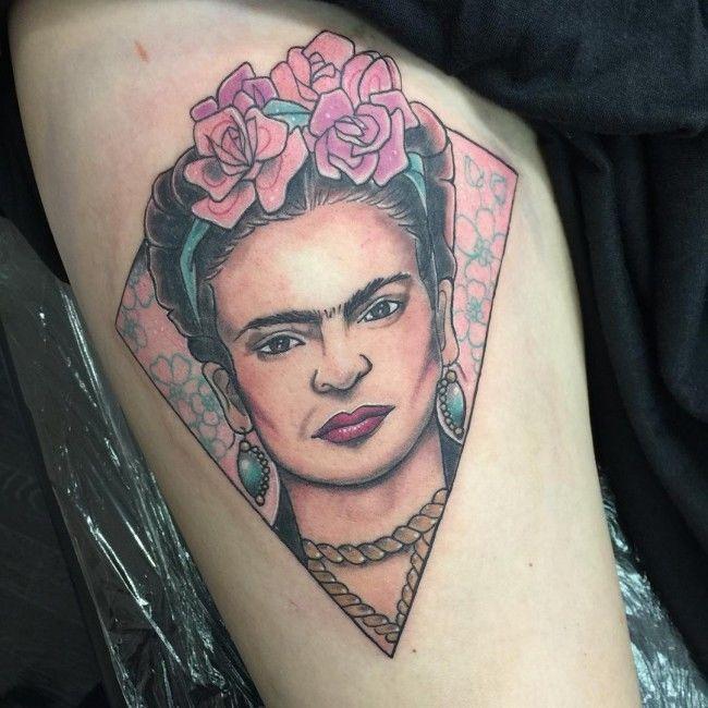 Mga tattoo nga gibase sa Frida Kahlo: mga hugpong sa mga pulong, mga litrato ug uban pang orihinal nga mga ideya