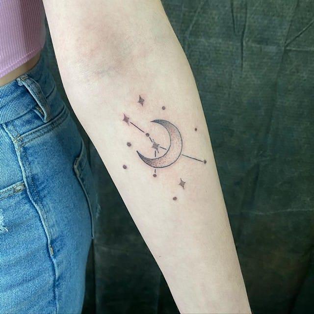 Татуировки со знаком зодиака Рак