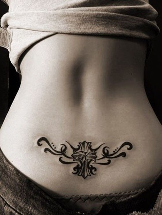 Женские татуировки на бедре, идеи и эскизы