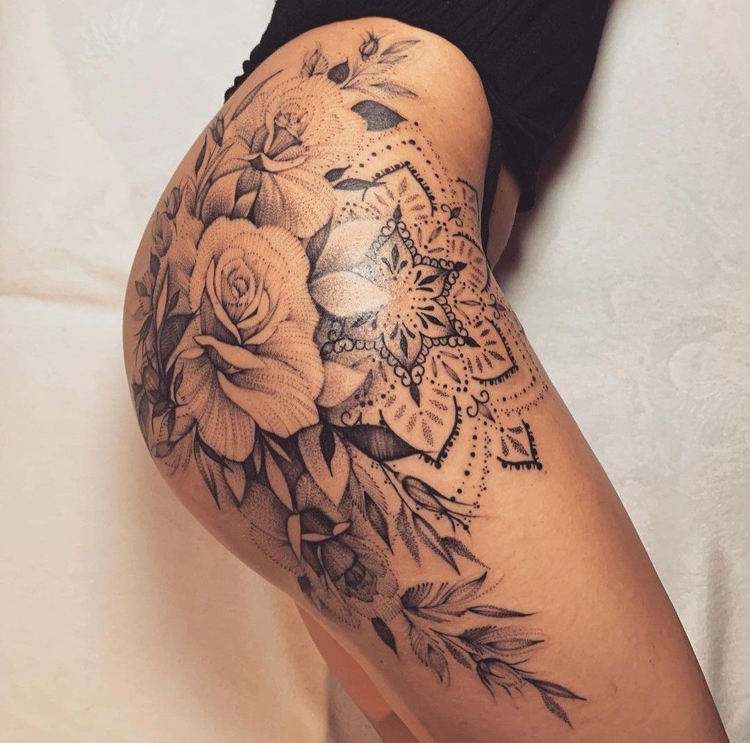 Татуировки на ягодицах и бедрах — лучшие идеи для женщин, которые хотят маленькие идеи дизайна татуировок на животе