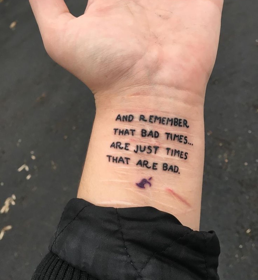 Татуировки на руке цитаты