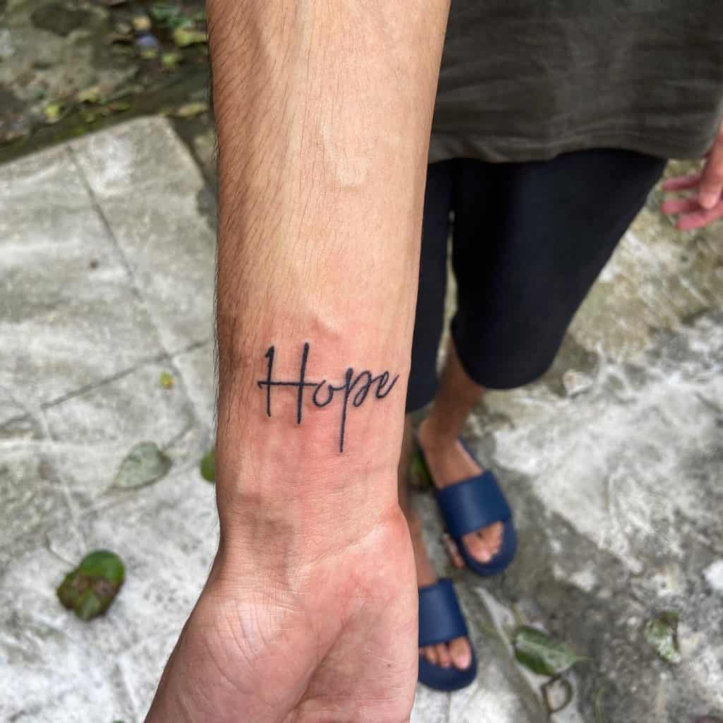 17 татуировок, которые символизируют надежду (обновлено в 2024 г.)