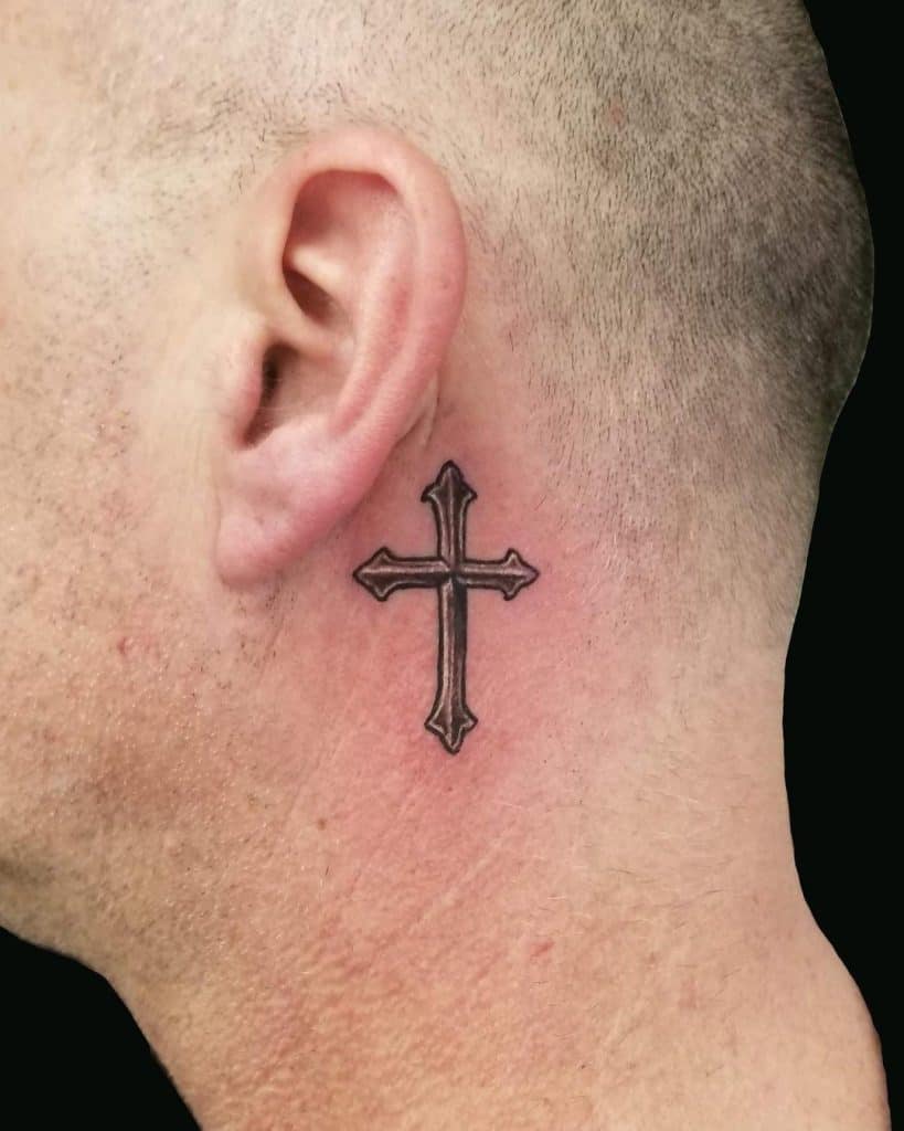 24 удивительных идеи дизайна татуировки за ухом (и что они означают)