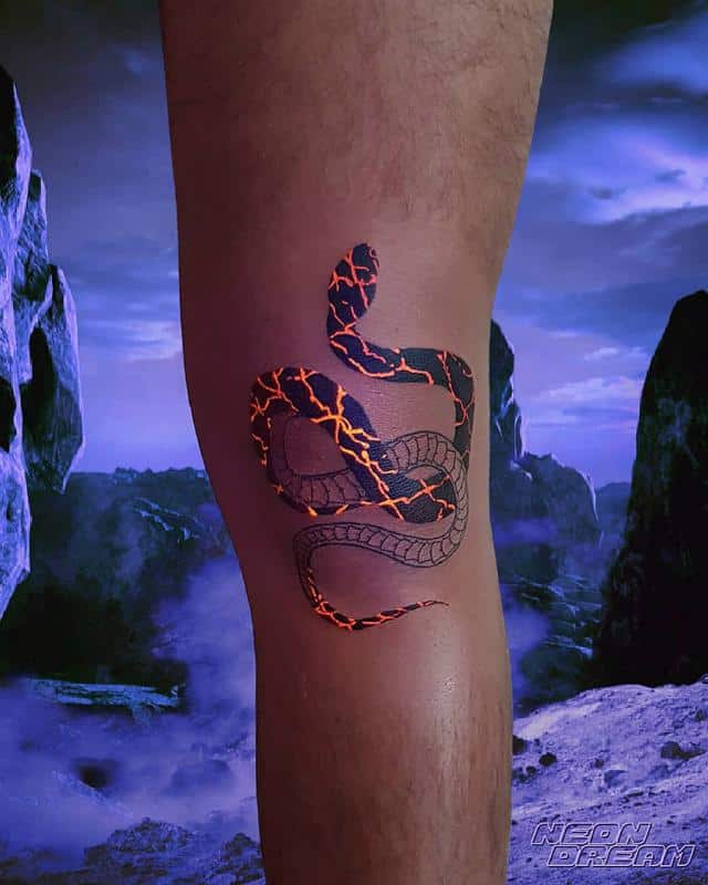 40+ лучших татуировок, светящихся в темноте: все, что вам нужно знать