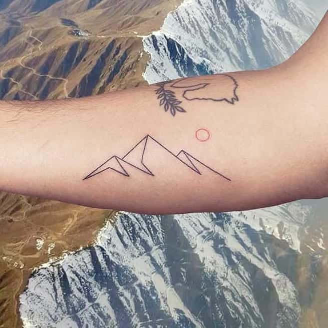 60 трендовых идей татуировки Stick-and-Poke на 2022 год