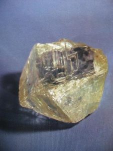 Алмаз фото: как выглядит будущий бриллиант в природе