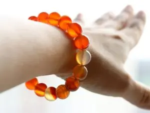 Браслет из сердолика