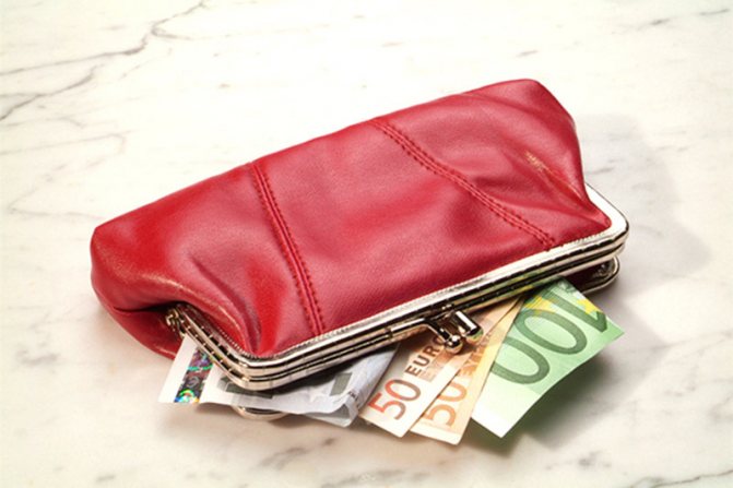 Geld oder Geheimnisse? Was symbolisiert eine Brieftasche in einem Traumbuch?