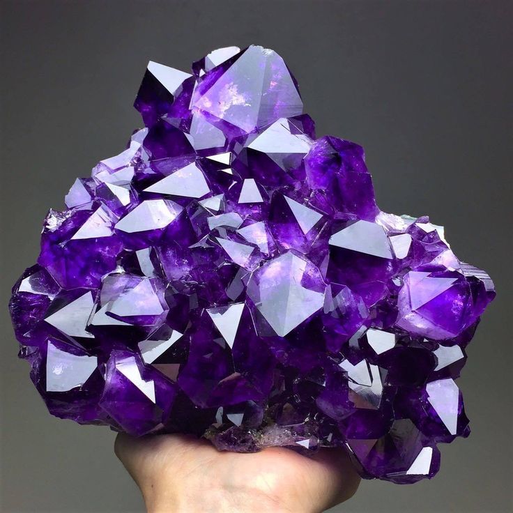 Фиолетовый кварц