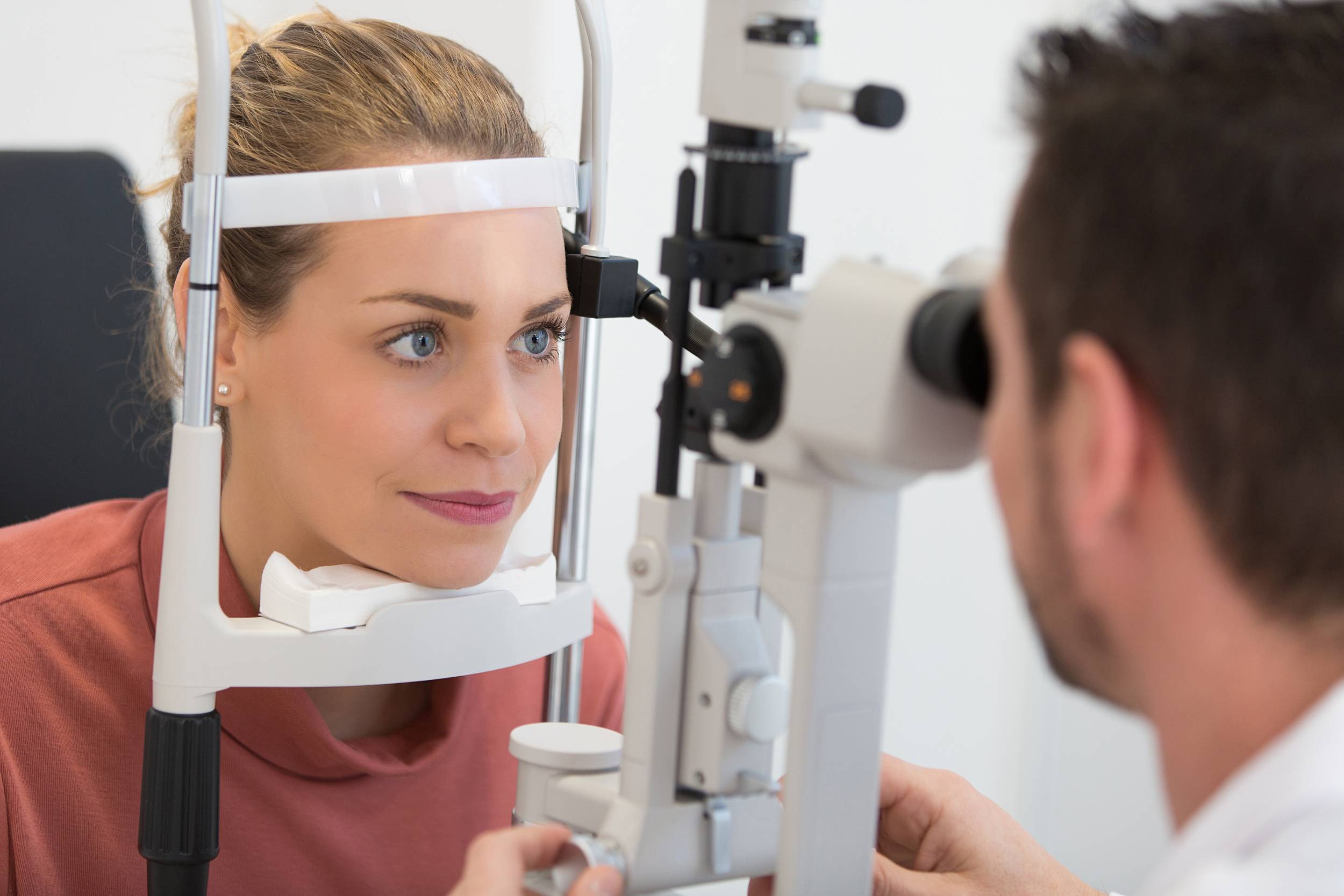 Хирургия глаза по методу LASIK