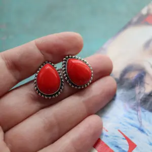 Какие бывают украшения из красного коралла