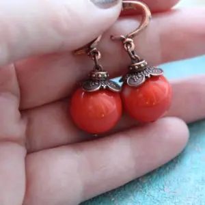 Какие бывают украшения из красного коралла