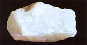 Камень алебастр
