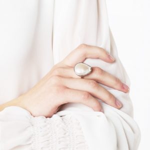 Кольцо с барочным жемчугом