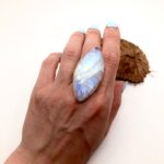 Кольцо с лунным камнем