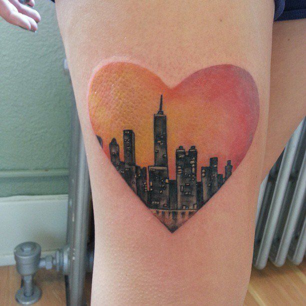 Креативная татуировка горизонта Чикаго