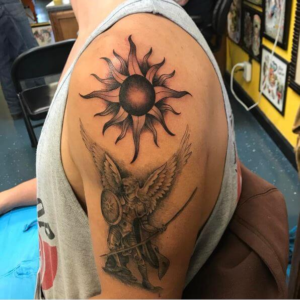 Лучший рисунок татуировки для мужчин — Sun Tattoos For Men