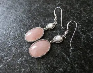 Серьги с розовым кварцем