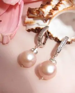 Серьги с розовым жемчугом