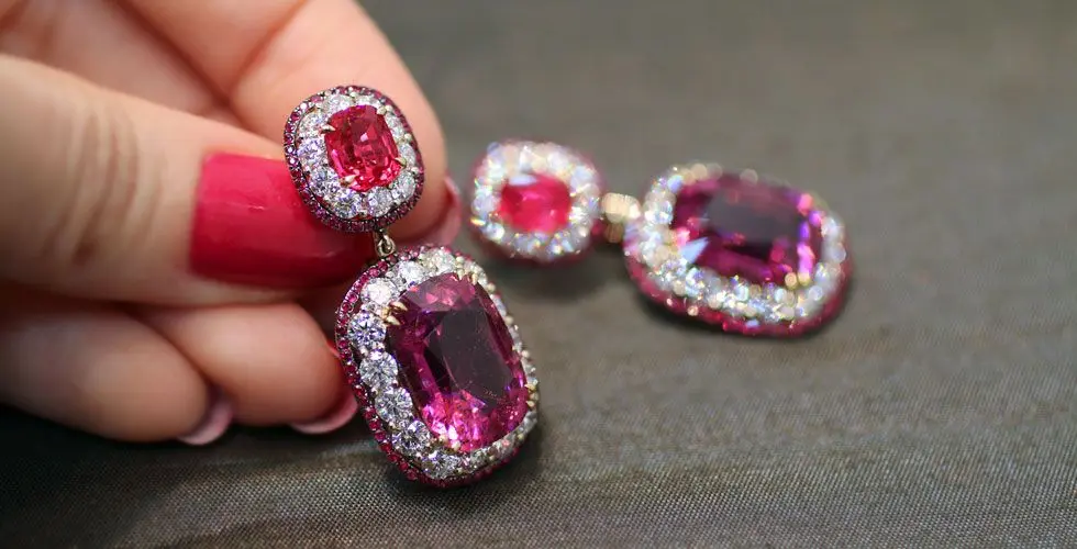 Серьги со шпинелью