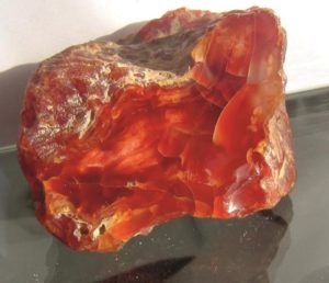 Karneol (karneol) - kameň, ktorý poteší srdce
