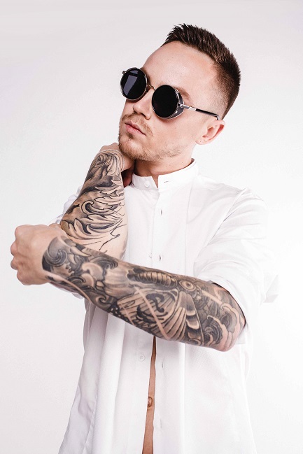Крис Браун татуировкасы - сіз бұрын көрмеген татуировкаға арналған 3 керемет идея