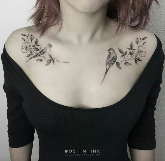 Tatuaxes no peito para nenas: atopar as mellores ideas de tatuaxes
