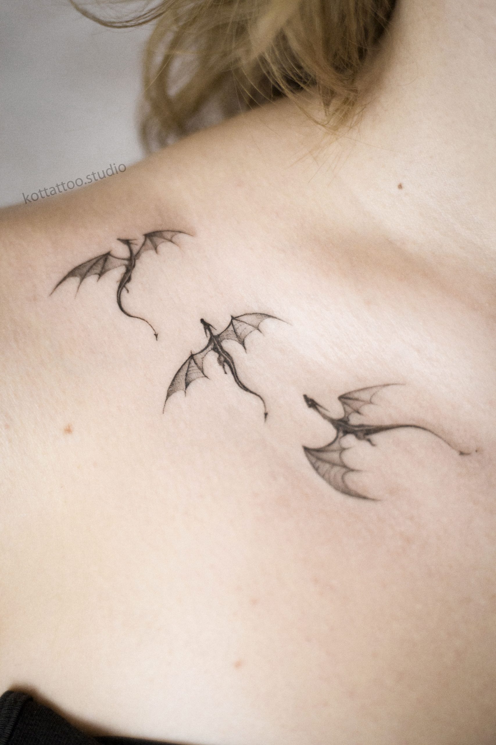 Татуировки на ключице для женщин &#8212; значение маленькой татуировки для женщин