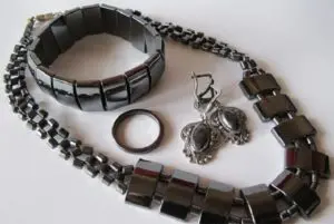 Украшения из гематита