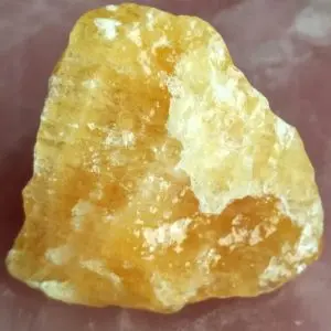 Жёлтый кальцит