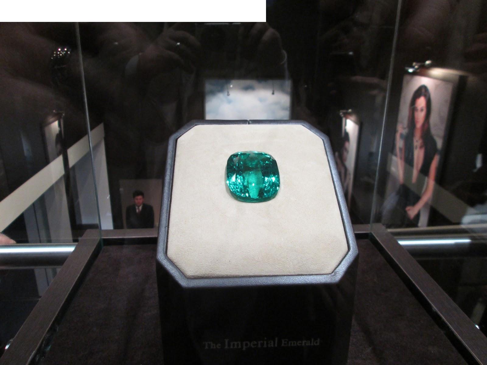 "Imperial Emerald" an 206 Karat