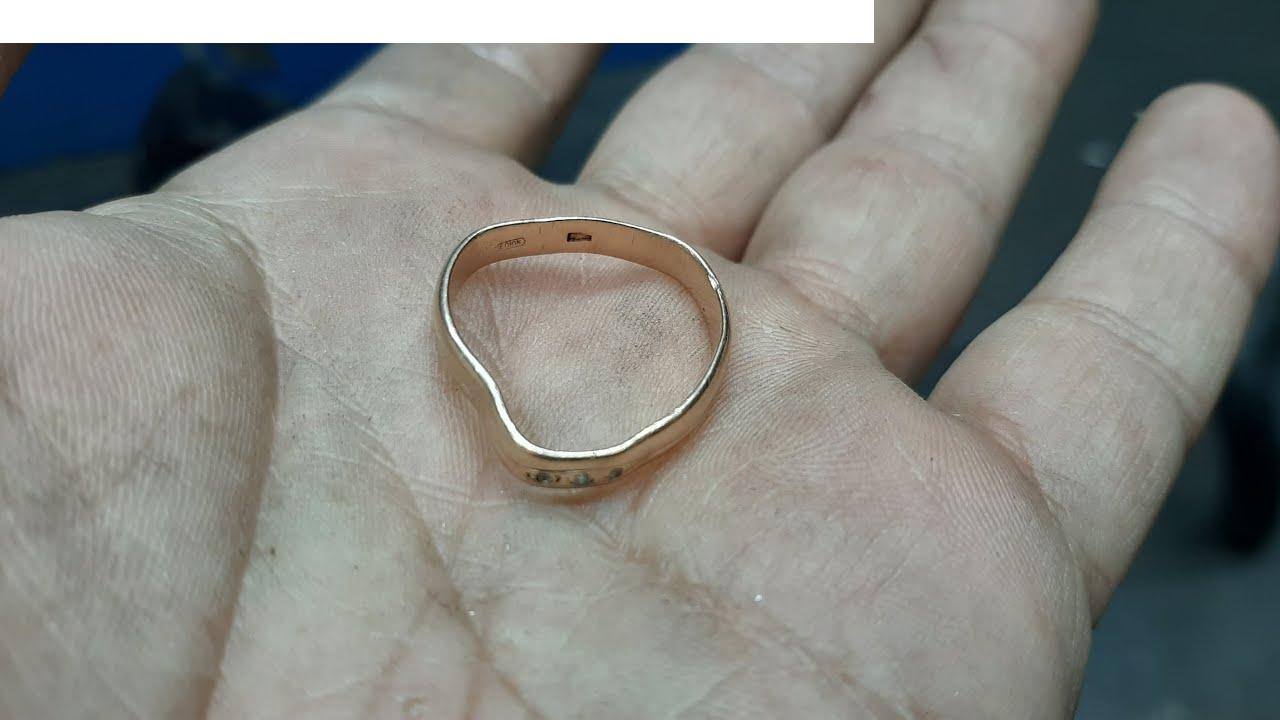 လက်စွပ်ဖြောင့်ခြင်း - လက်စွပ် (သို့) မင်္ဂလာလက်စွပ်ကို ခေါက်တဲ့အခါ ဘာလုပ်ရမလဲ။