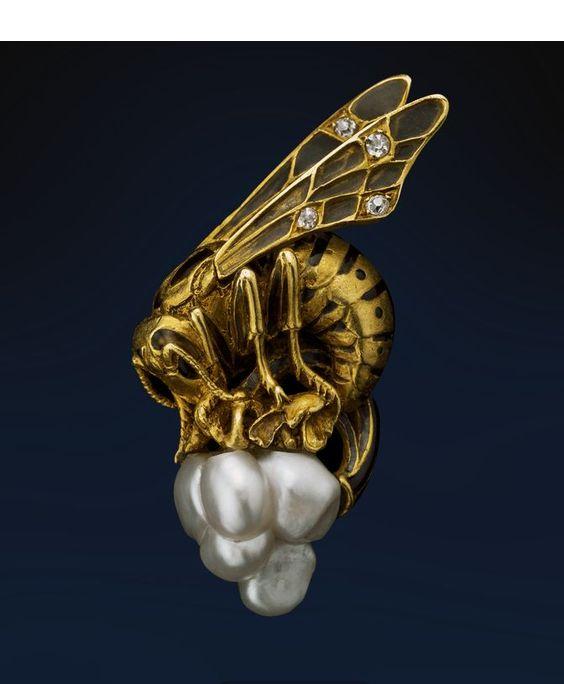 Tawon emas - motif lawas ing perhiasan