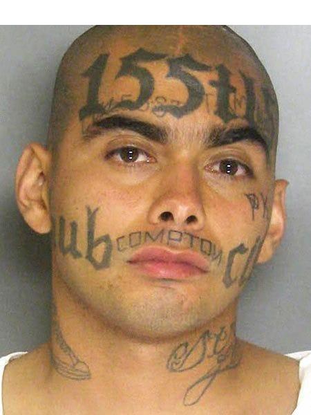 Бандитские татуировки: когда «семья» — смертельная ценность